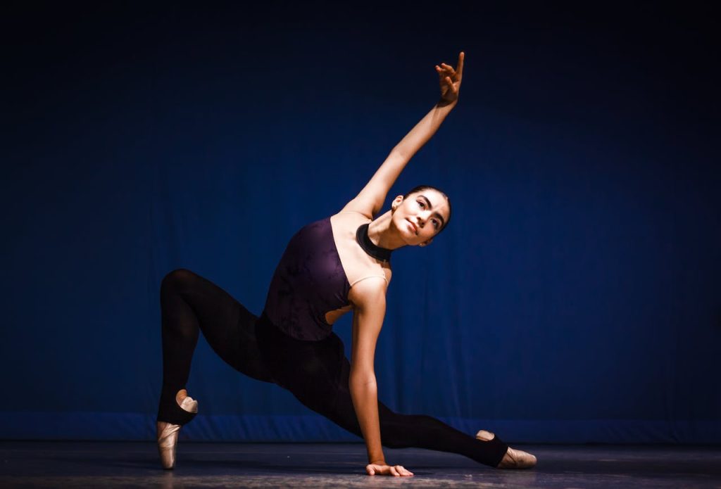 modern dance costume